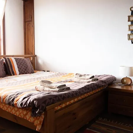 Little Bird Residency - Luxury In Villa Lesjten