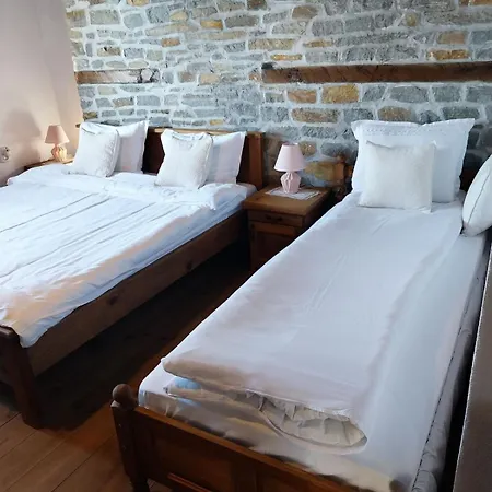 Villa Little Bird Residency - Luxury In